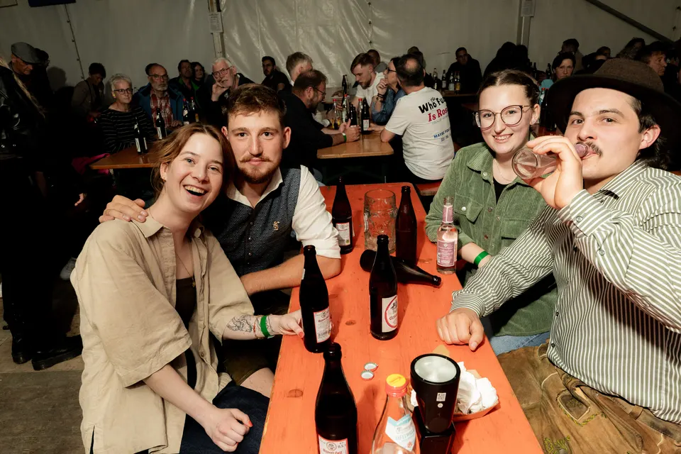 Gründungsfest FF Niederperlesreut - Freitag – Foto 103 von 397