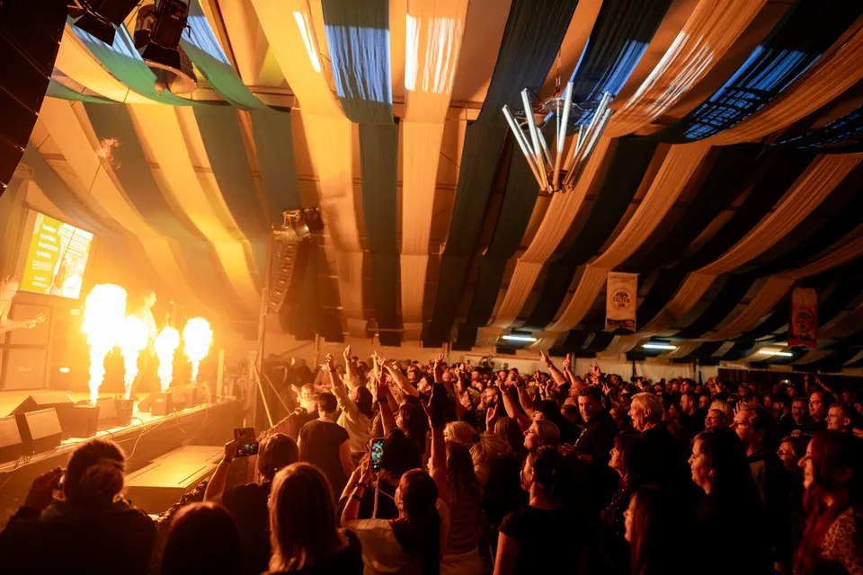 Gründungsfest FF Niederperlesreut - Freitag – Foto 166 von 397