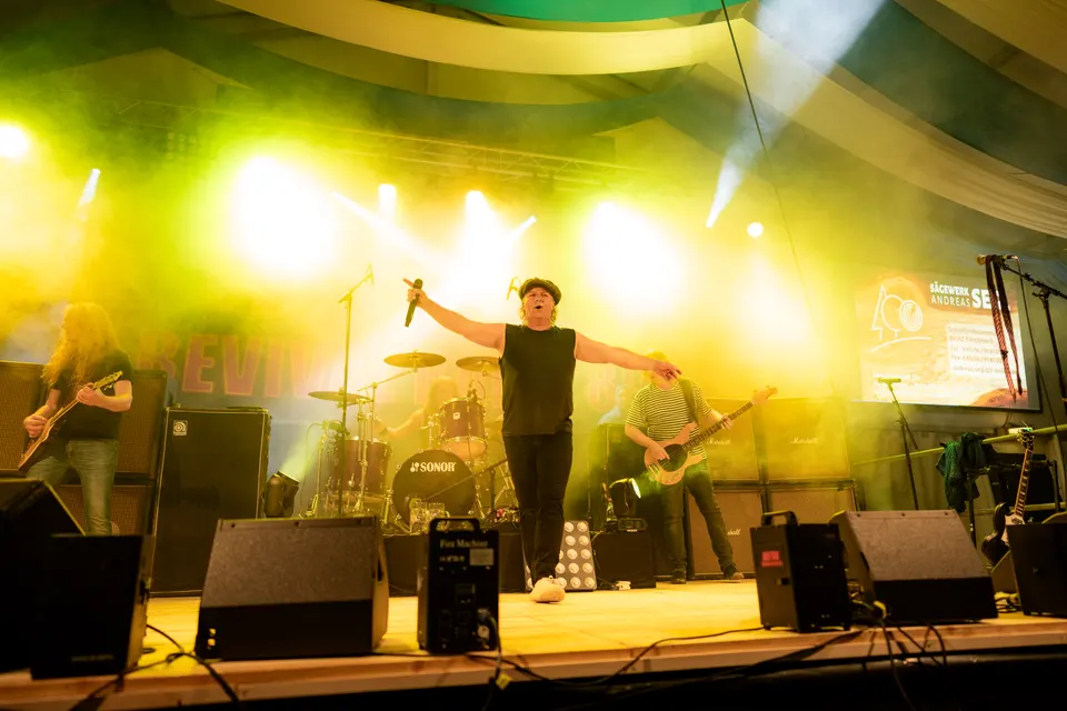 Gründungsfest FF Niederperlesreut - Freitag – Foto 183 von 397