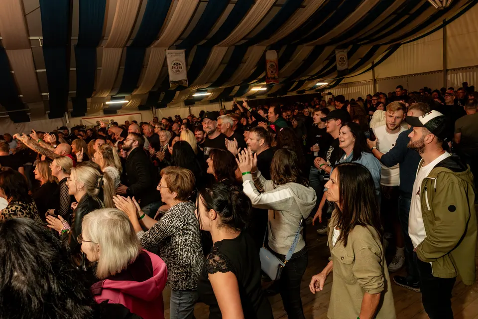 Gründungsfest FF Niederperlesreut - Freitag – Foto 215 von 397