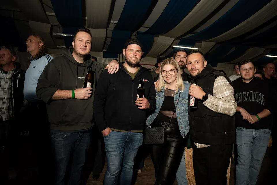 Gründungsfest FF Niederperlesreut - Freitag – Foto 218 von 397