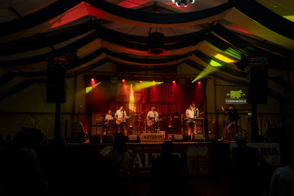 Gründungsfest FF Niederperlesreut - Freitag – Foto 3 von 397