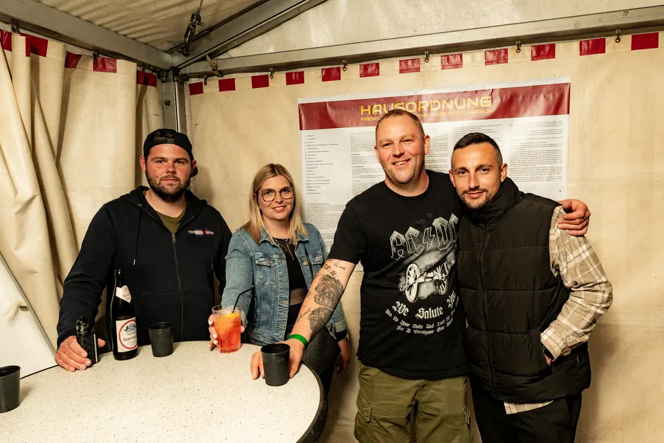 Gründungsfest FF Niederperlesreut - Freitag – Foto 309 von 397