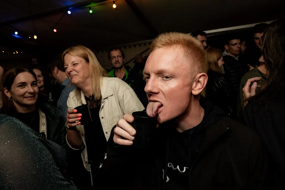 Gründungsfest FF Niederperlesreut - Freitag – Foto 315 von 397