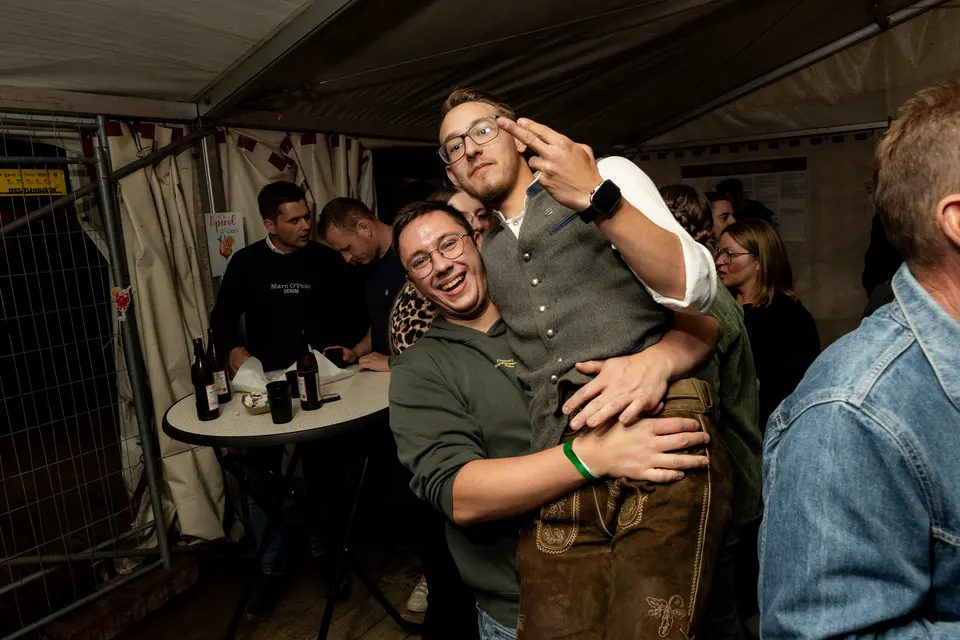 Gründungsfest FF Niederperlesreut - Freitag – Foto 318 von 397