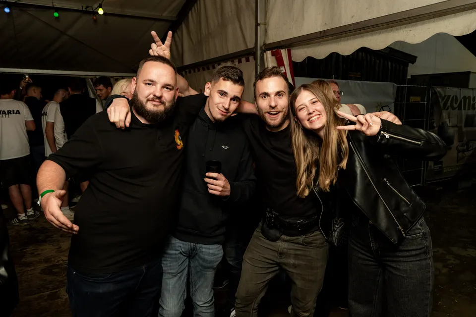 Gründungsfest FF Niederperlesreut - Freitag – Foto 344 von 397