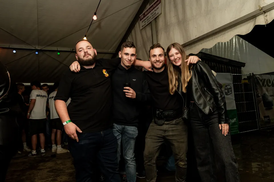 Gründungsfest FF Niederperlesreut - Freitag – Foto 345 von 397