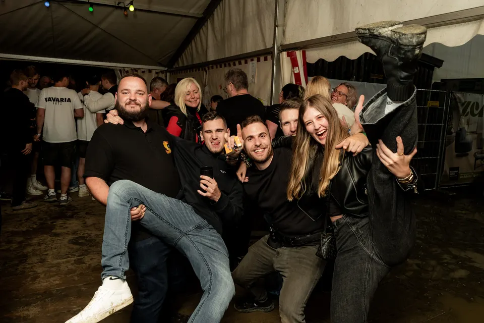 Gründungsfest FF Niederperlesreut - Freitag – Foto 346 von 397