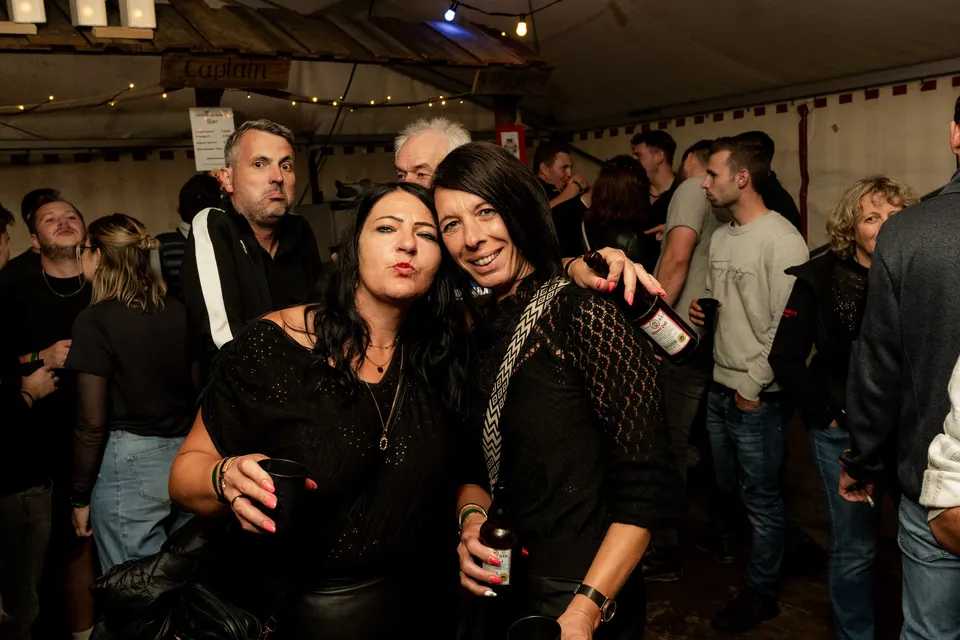 Gründungsfest FF Niederperlesreut - Freitag – Foto 352 von 397