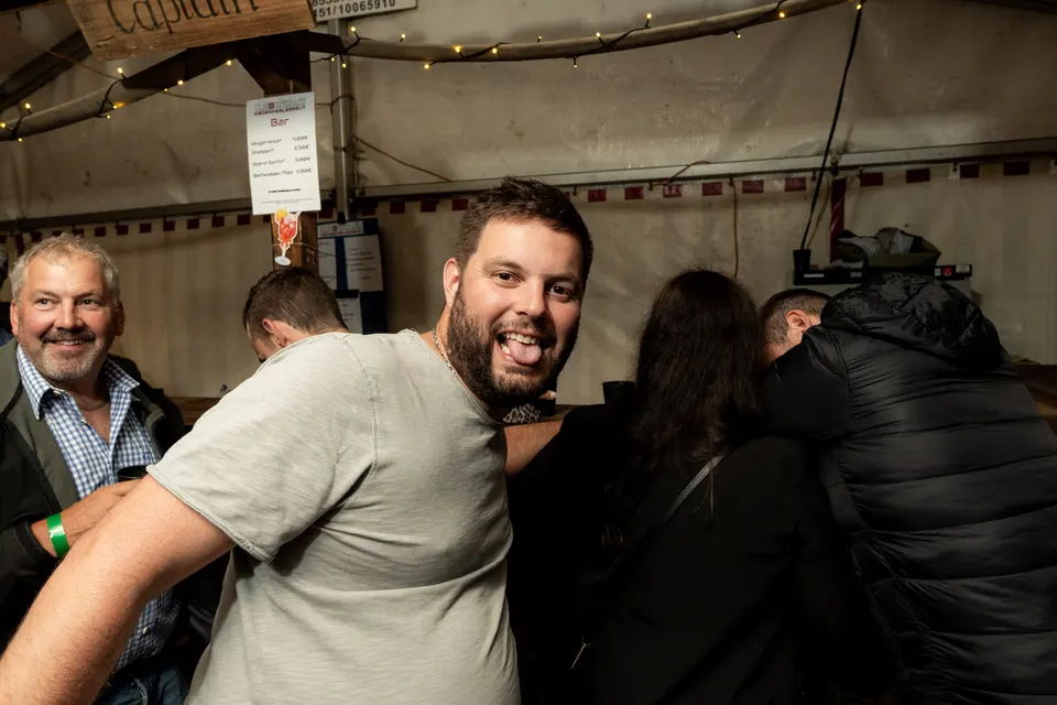 Gründungsfest FF Niederperlesreut - Freitag – Foto 356 von 397