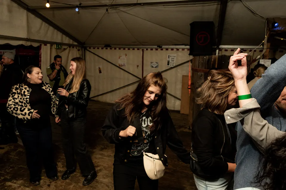 Gründungsfest FF Niederperlesreut - Freitag – Foto 379 von 397