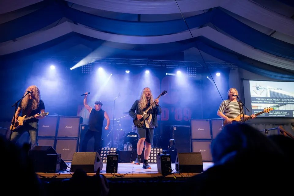 Gründungsfest FF Niederperlesreut - Freitag – Foto 78 von 397