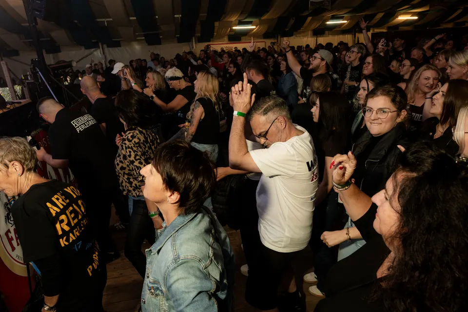 Gründungsfest FF Niederperlesreut - Freitag – Foto 81 von 397