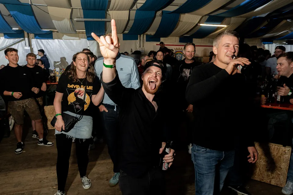 Gründungsfest FF Niederperlesreut - Freitag – Foto 83 von 397