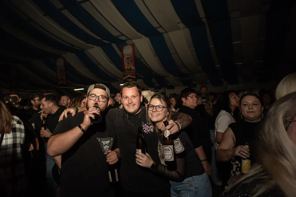 Gründungsfest FF Niederperlesreut - Freitag – Foto 93 von 397