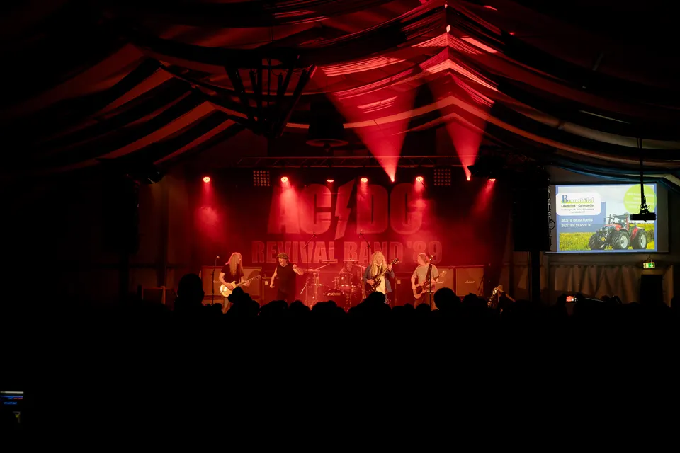 Gründungsfest FF Niederperlesreut - Freitag – Foto 95 von 397