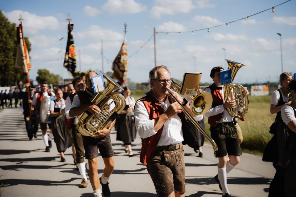 Gründungsfest FF Niederperlesreut - Samstag – Foto 101 von 730