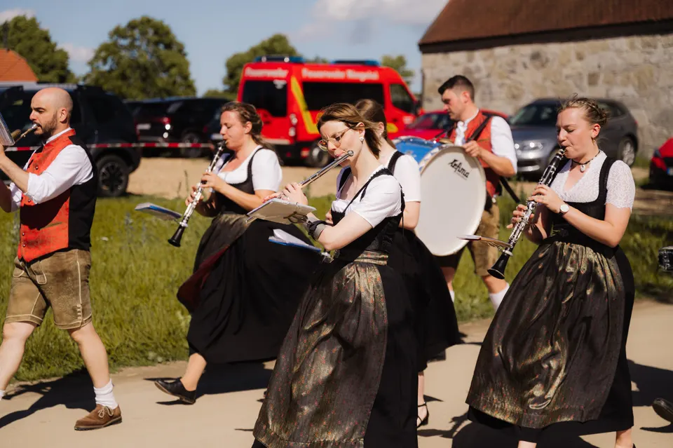 Gründungsfest FF Niederperlesreut - Samstag – Foto 113 von 730