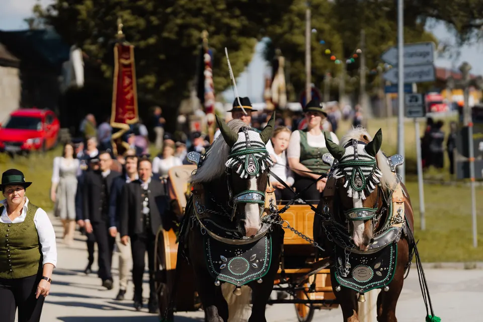 Gründungsfest FF Niederperlesreut - Samstag – Foto 126 von 730