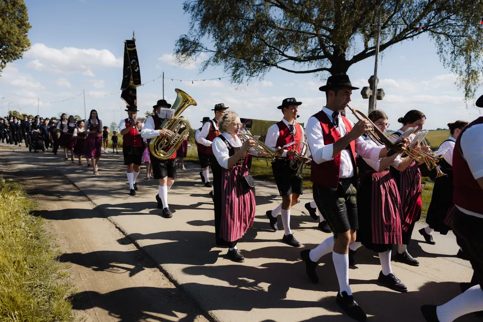 Gründungsfest FF Niederperlesreut - Samstag – Foto 183 von 730