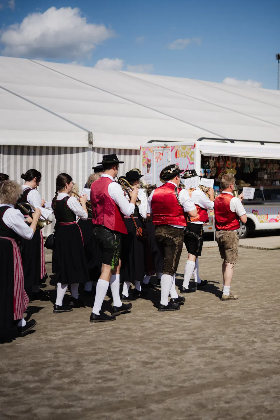 Gründungsfest FF Niederperlesreut - Samstag – Foto 22 von 730