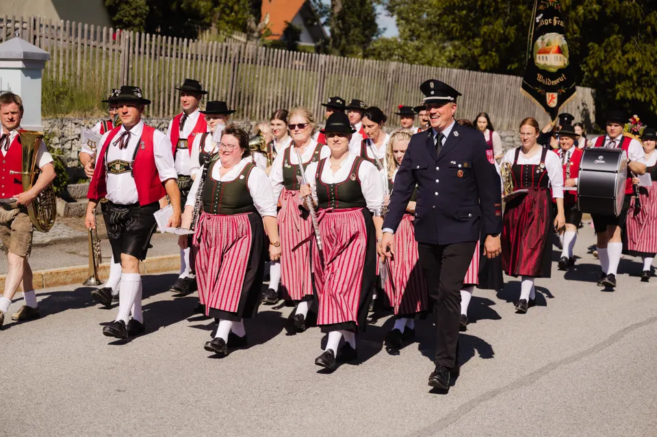 Gründungsfest FF Niederperlesreut - Samstag – Foto 228 von 730