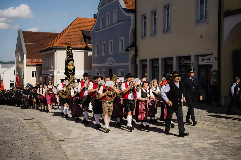 Gründungsfest FF Niederperlesreut - Samstag – Foto 241 von 730