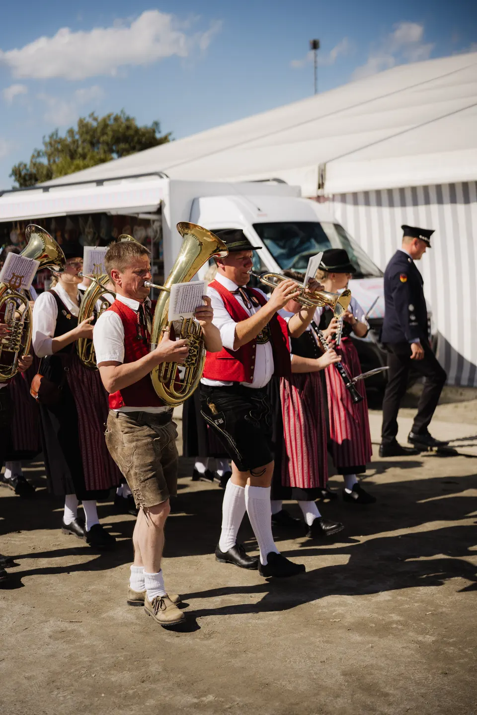 Gründungsfest FF Niederperlesreut - Samstag – Foto 25 von 730