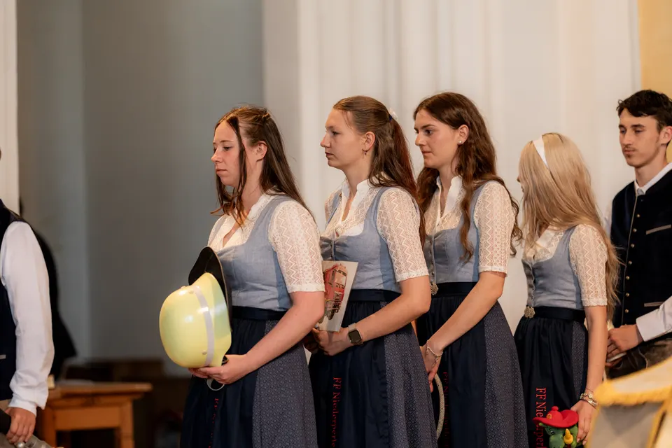 Gründungsfest FF Niederperlesreut - Samstag – Foto 303 von 730