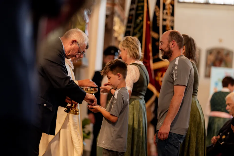 Gründungsfest FF Niederperlesreut - Samstag – Foto 322 von 730