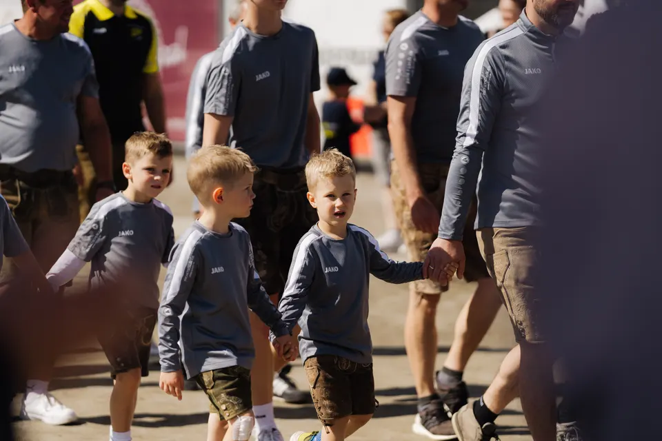 Gründungsfest FF Niederperlesreut - Samstag – Foto 39 von 730