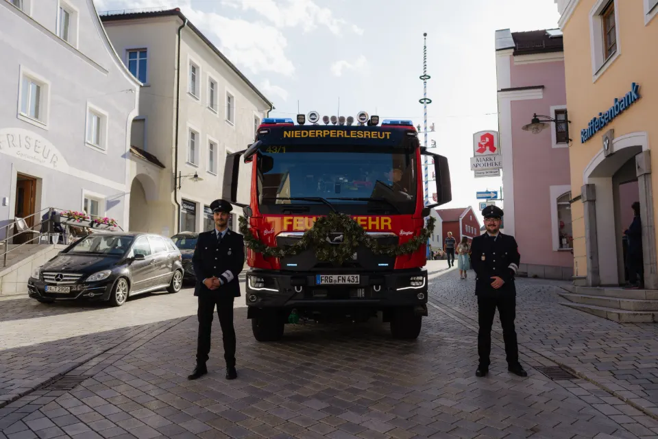 Gründungsfest FF Niederperlesreut - Samstag – Foto 396 von 730