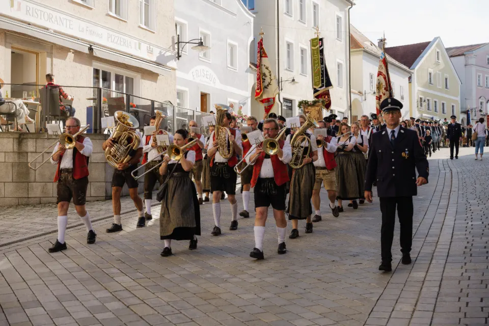 Gründungsfest FF Niederperlesreut - Samstag – Foto 397 von 730