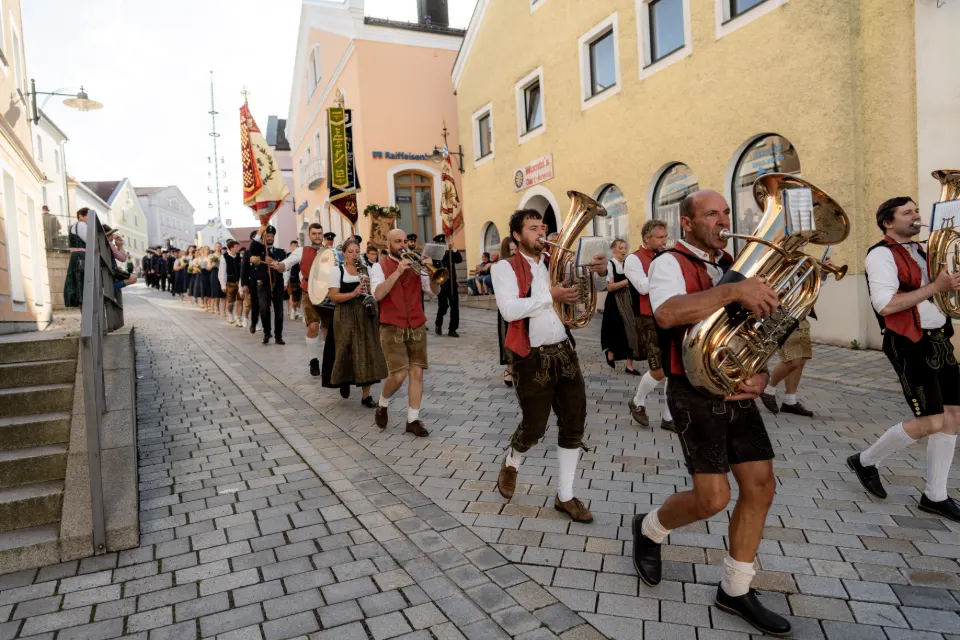 Gründungsfest FF Niederperlesreut - Samstag – Foto 399 von 730