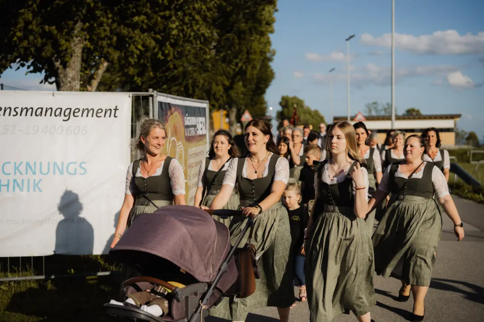 Gründungsfest FF Niederperlesreut - Samstag – Foto 465 von 730