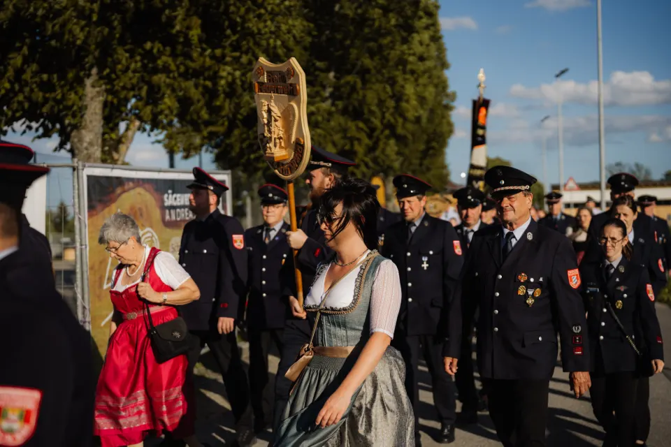Gründungsfest FF Niederperlesreut - Samstag – Foto 511 von 730