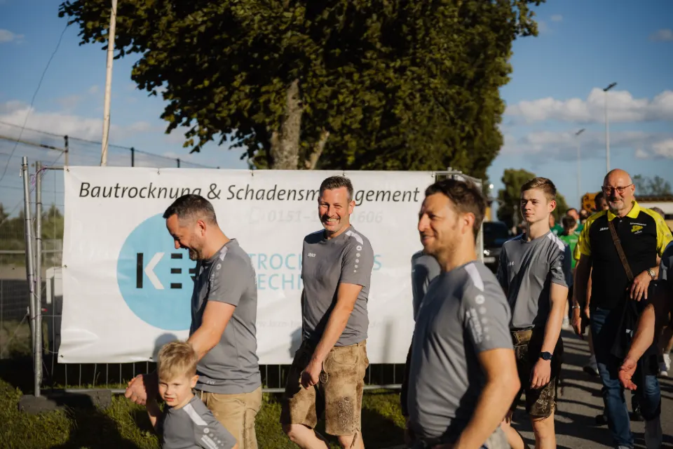 Gründungsfest FF Niederperlesreut - Samstag – Foto 524 von 730