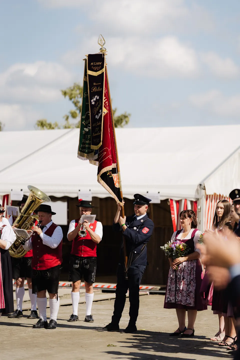 Gründungsfest FF Niederperlesreut - Samstag – Foto 53 von 730