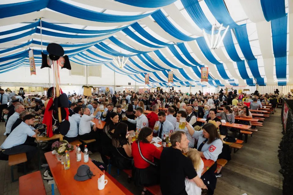 Gründungsfest FF Niederperlesreut - Samstag – Foto 550 von 730