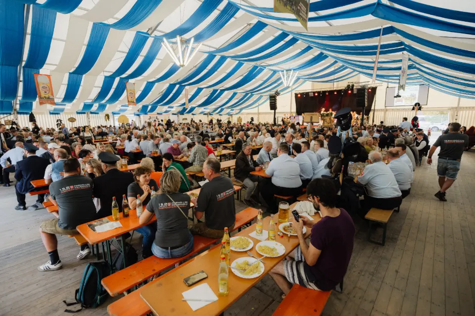 Gründungsfest FF Niederperlesreut - Samstag – Foto 551 von 730