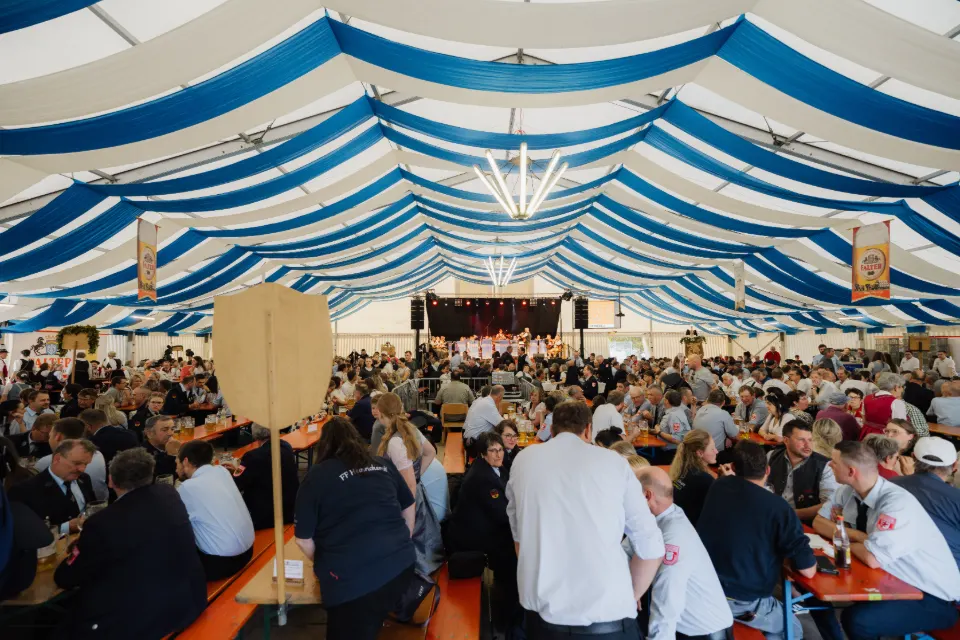 Gründungsfest FF Niederperlesreut - Samstag – Foto 552 von 730