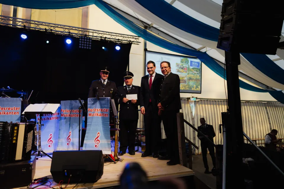 Gründungsfest FF Niederperlesreut - Samstag – Foto 567 von 730
