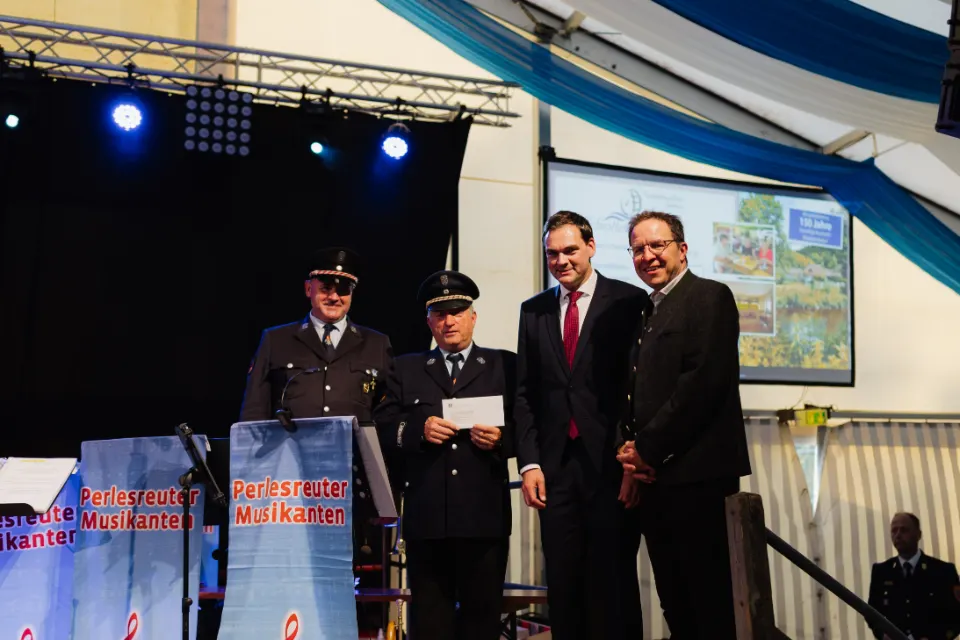Gründungsfest FF Niederperlesreut - Samstag – Foto 568 von 730