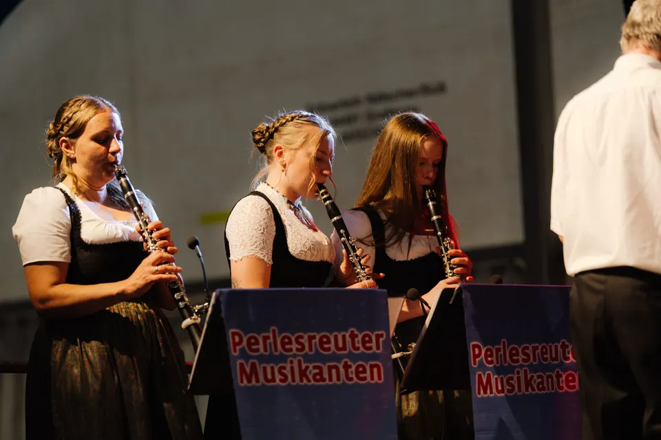 Gründungsfest FF Niederperlesreut - Samstag – Foto 604 von 730