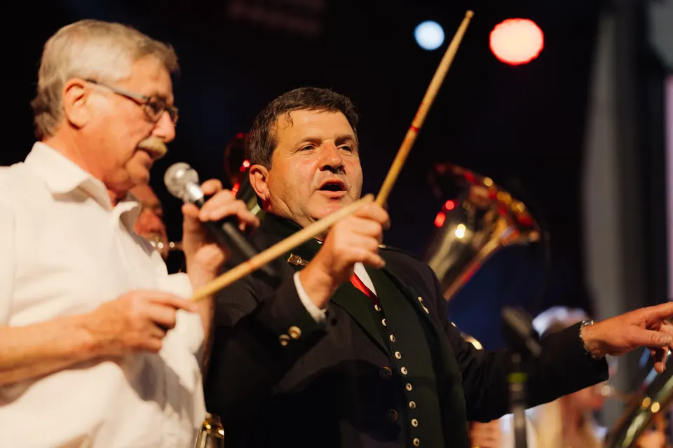 Gründungsfest FF Niederperlesreut - Samstag – Foto 606 von 730