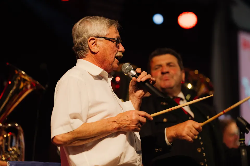 Gründungsfest FF Niederperlesreut - Samstag – Foto 607 von 730