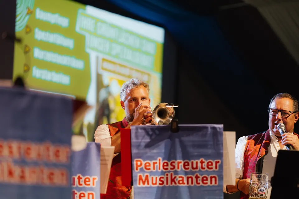 Gründungsfest FF Niederperlesreut - Samstag – Foto 618 von 730