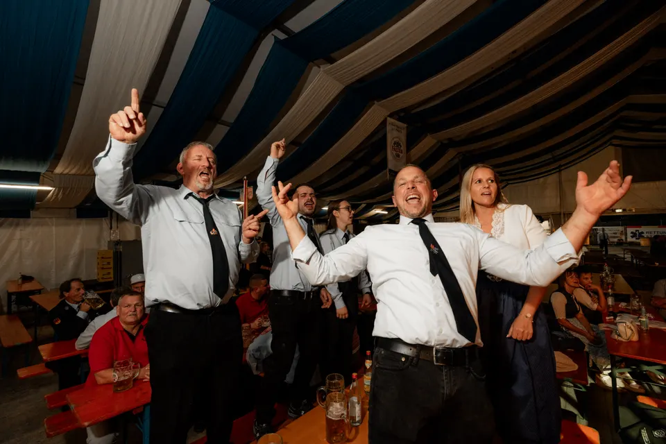 Gründungsfest FF Niederperlesreut - Samstag – Foto 627 von 730