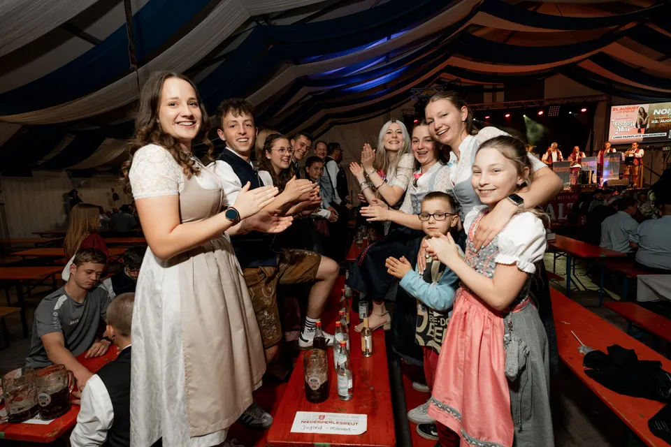 Gründungsfest FF Niederperlesreut - Samstag – Foto 630 von 730