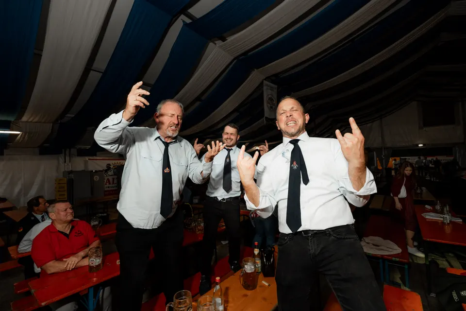 Gründungsfest FF Niederperlesreut - Samstag – Foto 661 von 730